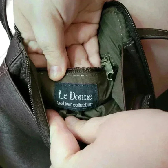 Le Donne Shoulder Bag NWT - Picture 4 of 5
